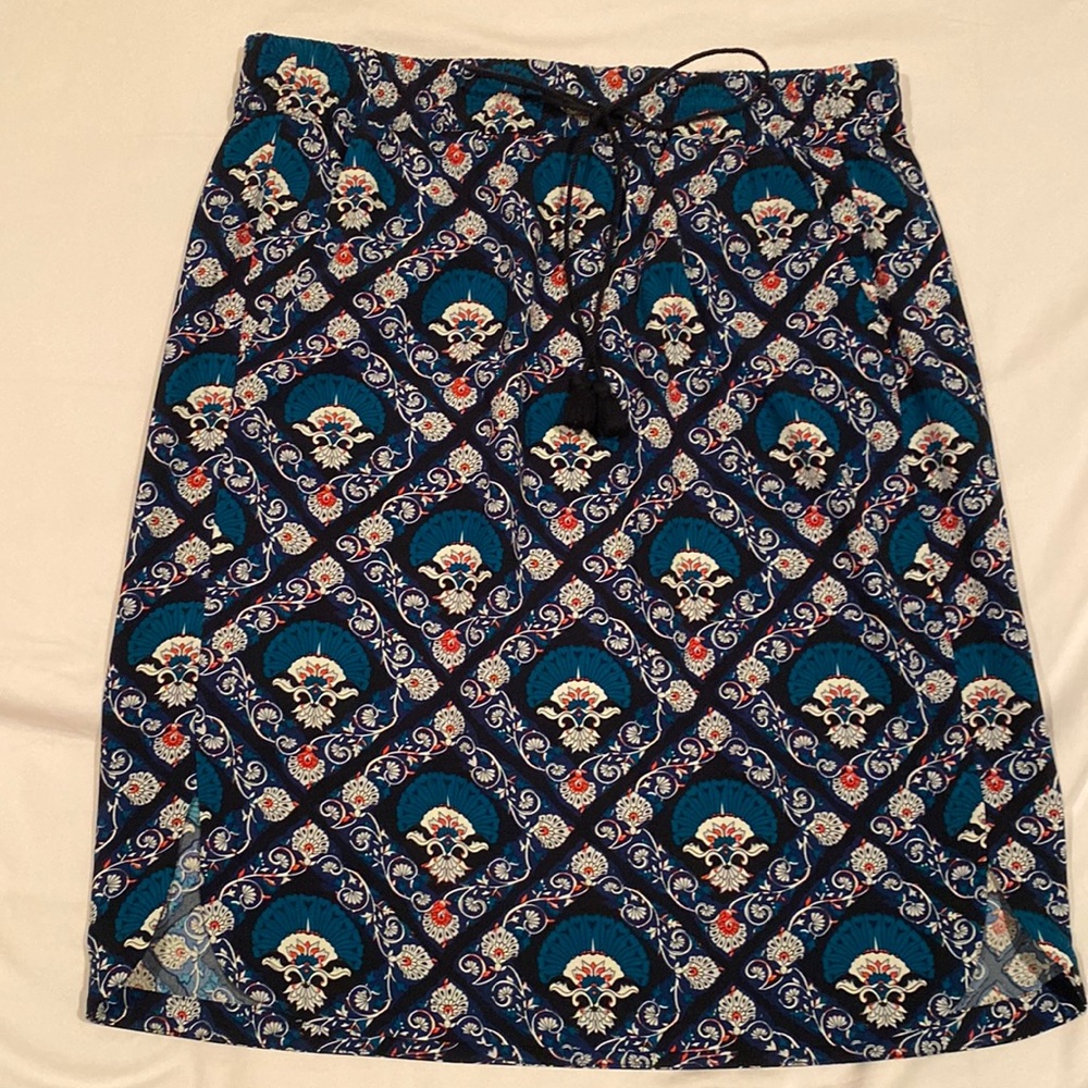 LOFT patterned skirt M